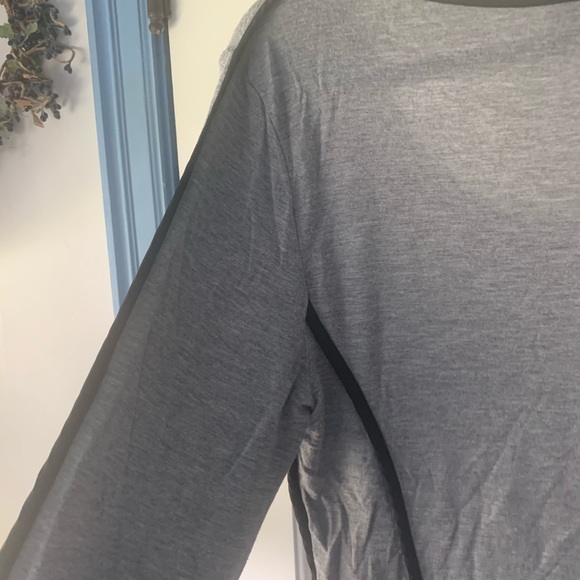 Philosophy Top - Picture 4 of 7